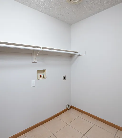 92 Meadow Wood Dr #C — Photo 10