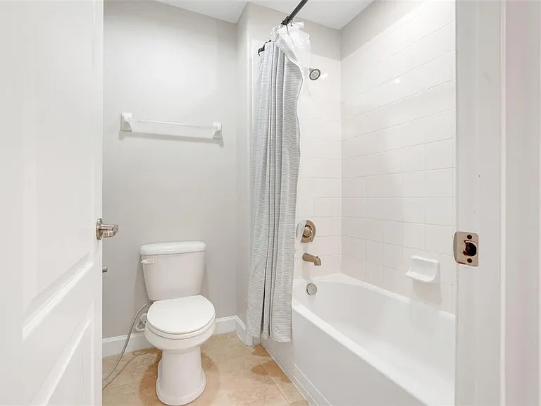 13272 Penshurst Ln — Photo 36