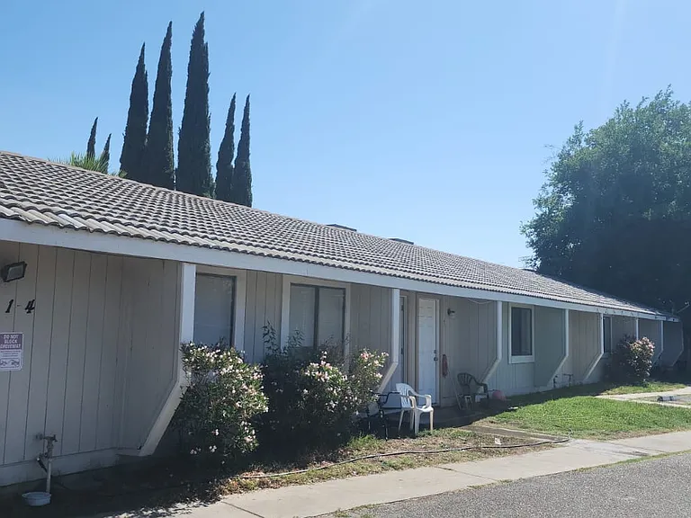 2906 Determine Dr — Photo 1