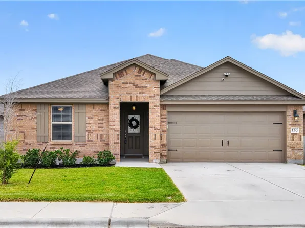 130 Donegal St, Sinton, TX 78387