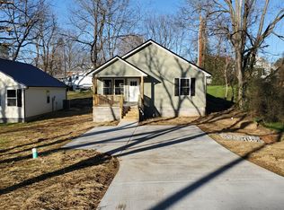 505 W Chestnut St, Dickson, TN 37055