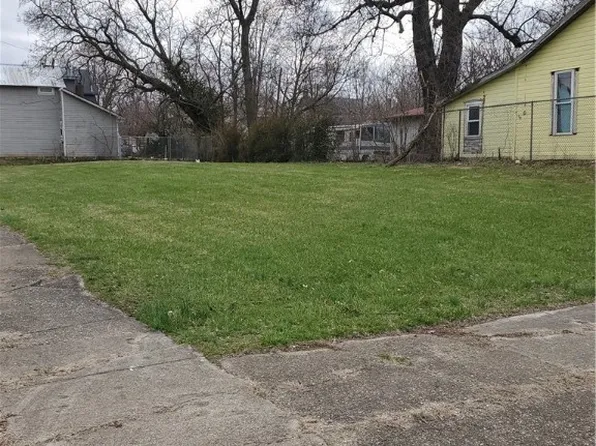 453 E Pleasant St, Springfield, OH 45505