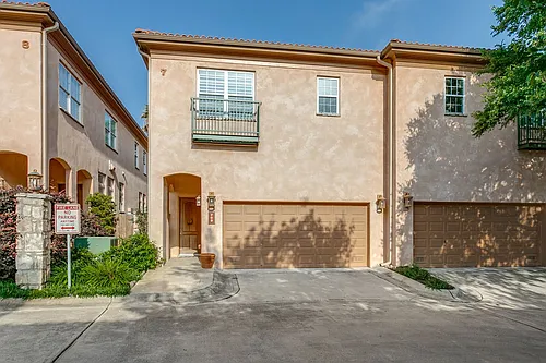 7897 Broadway #702 Photo 1