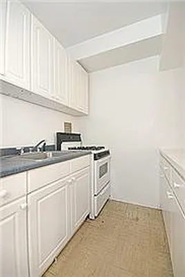 Rented by R New York | media 28