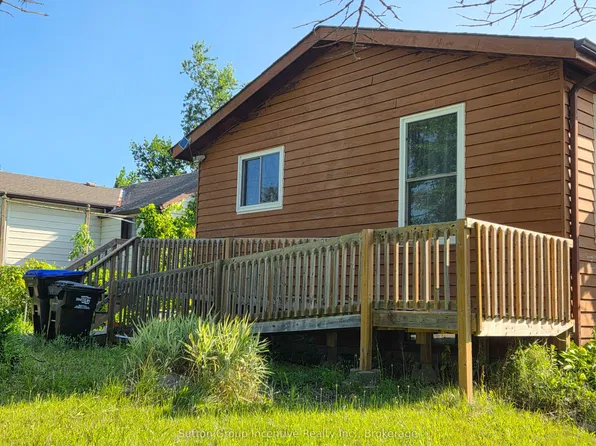 3985 Joyland Dr, Ramara, ON L3V 0S2