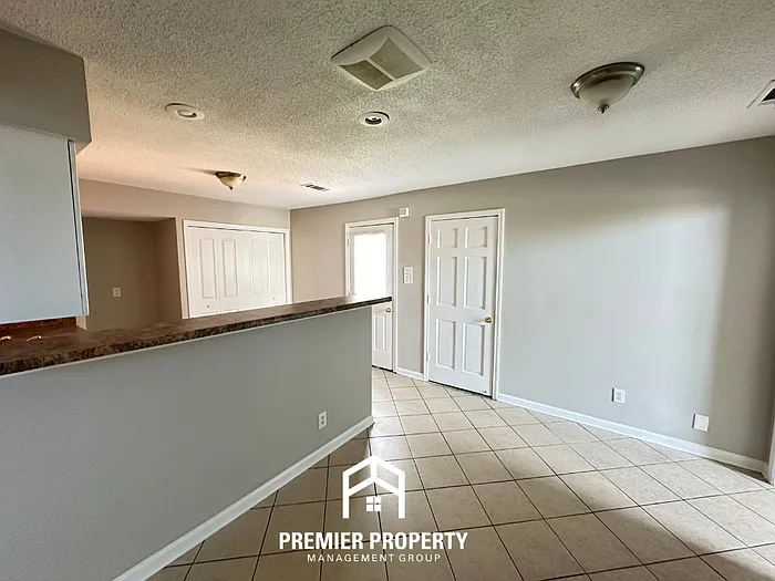 4292 Snowmass Ln — Photo 5
