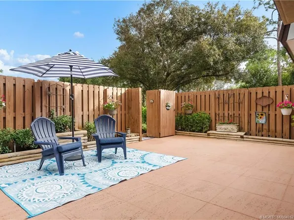 5817 SE Riverboat Dr #404, Stuart, FL 34997