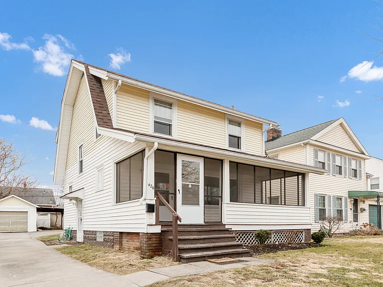 426 Selden Ave — Photo 14