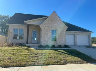 400 Hyde Park Dr, Brandon, MS 39042