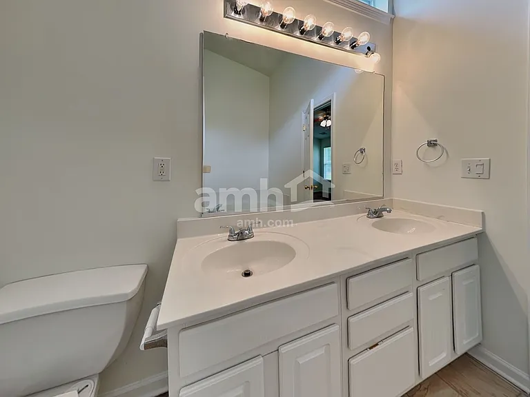 120 Birch Hill Ct — Photo 9