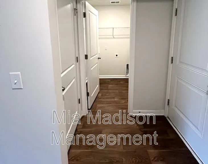 214 Barbados Rd — Photo 3
