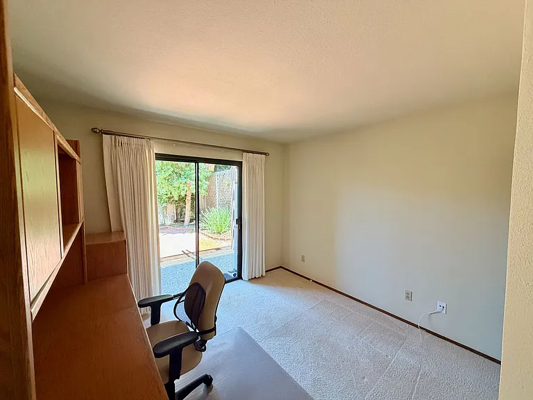 2118 Pine Crest Way — Photo 23