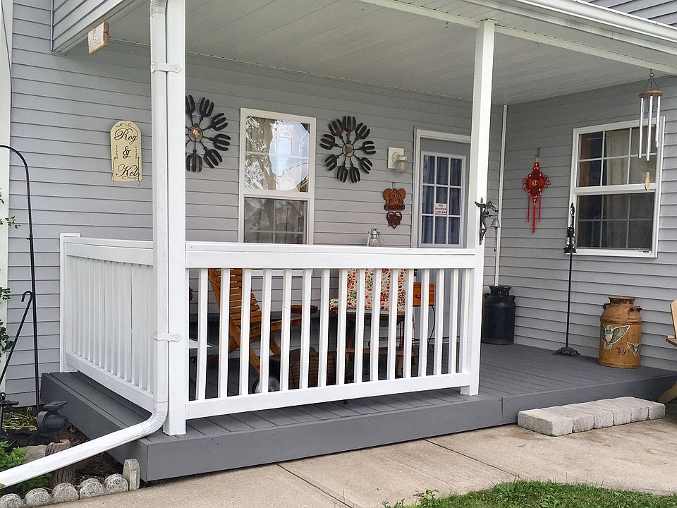 1st image of 152 W Cooper St