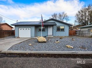 652 N 15th St, Vale, OR 97918