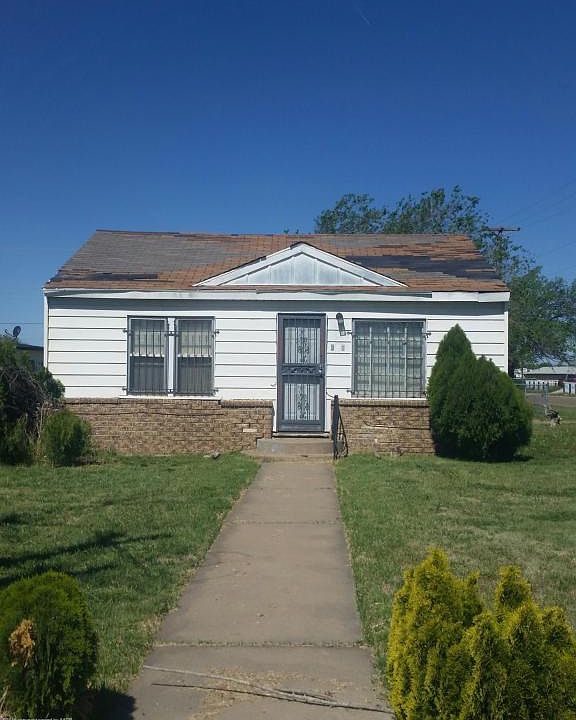 2nd image of 609 N Madison St