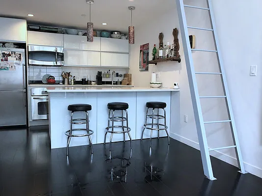 Rented by Owner | media 12