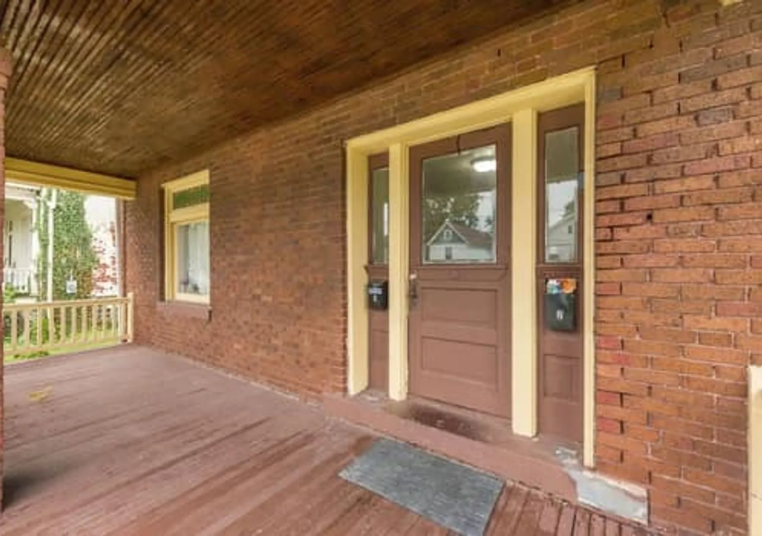 Cheviot - Spacious 3 Bed Unit On 2nd & 3 Floors Of 2 Family. — Photo 4