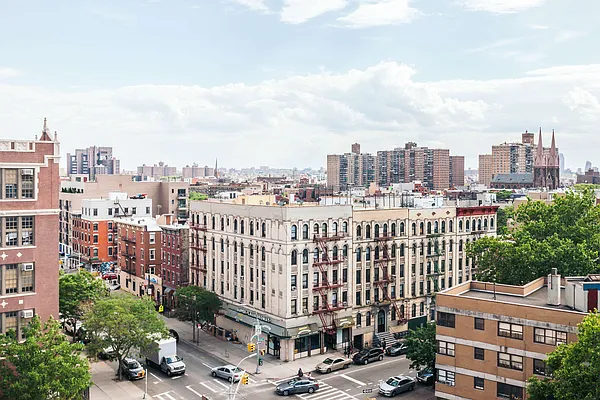 Rented by Nooklyn NYC LLC | media 54