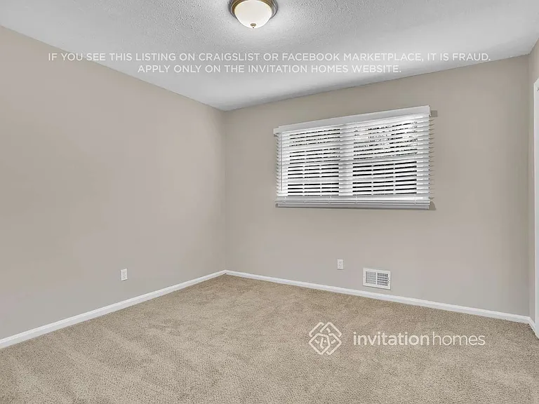 4891 Lehigh Dr — Photo 12