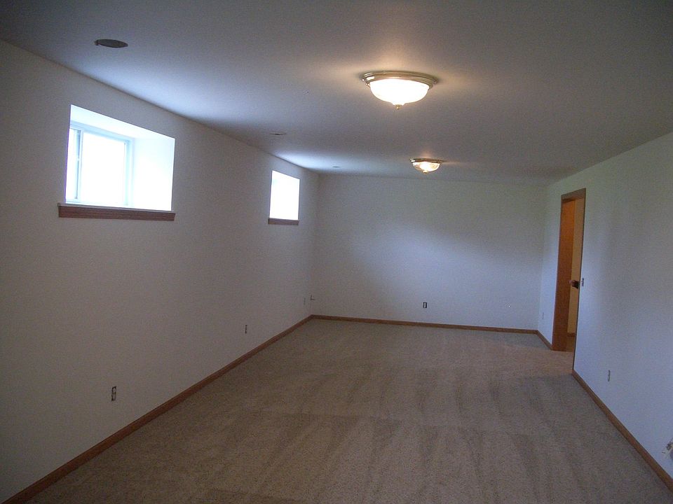 Building Photo 4
