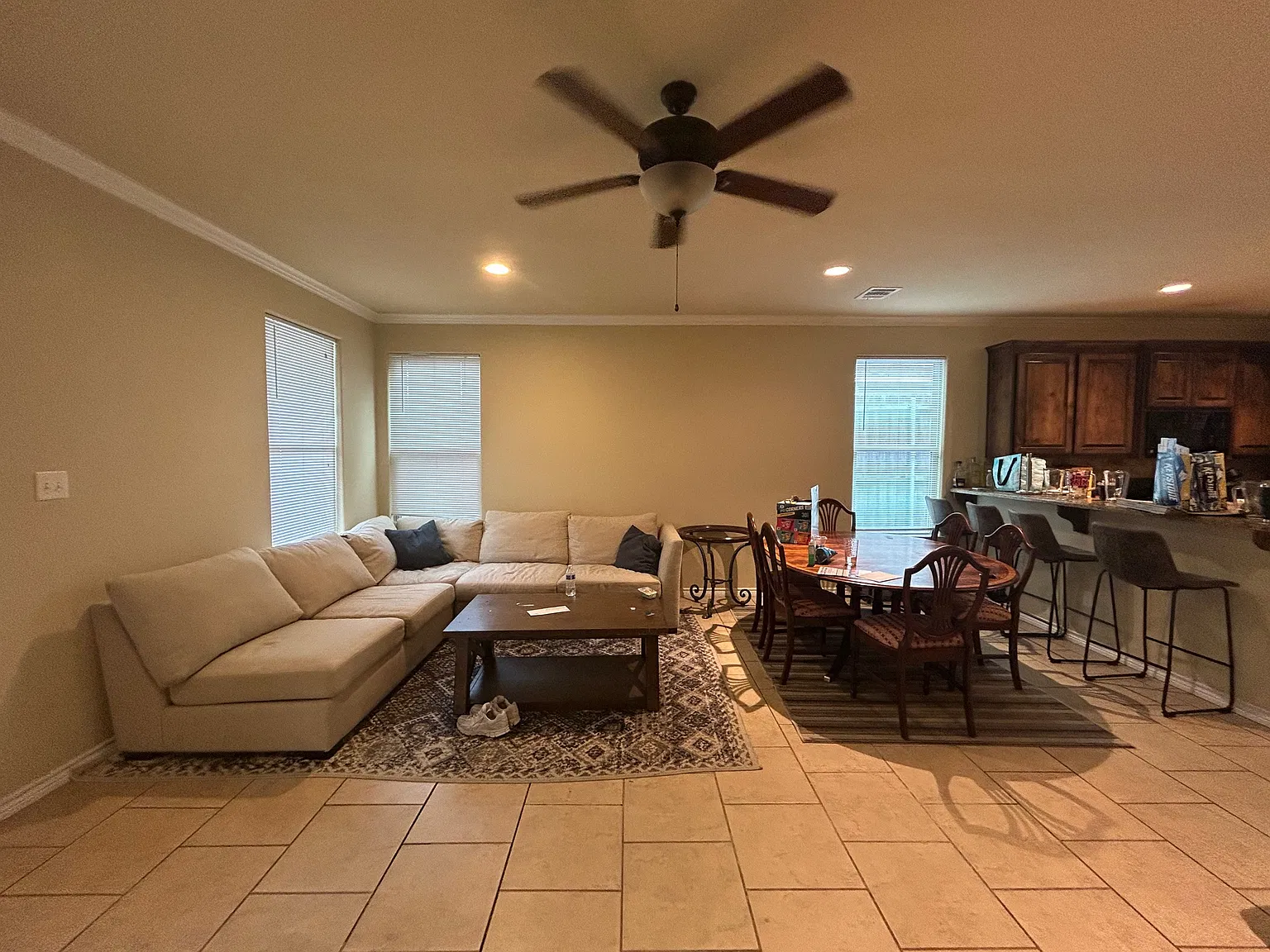 1103 Carolina - 1 — Photo 2