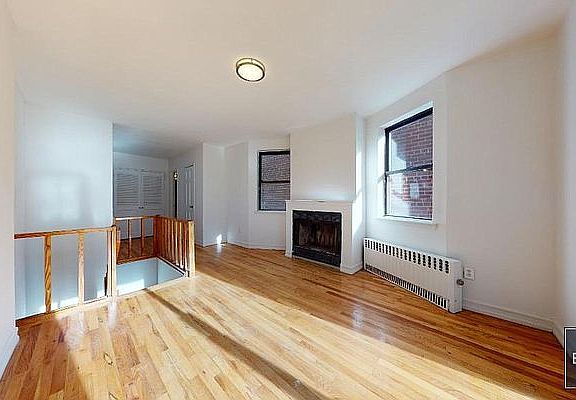 4th image of 210 E 87th St APT 4B