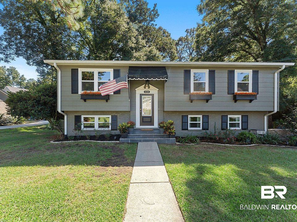 1st image of 698 Cedar Ave