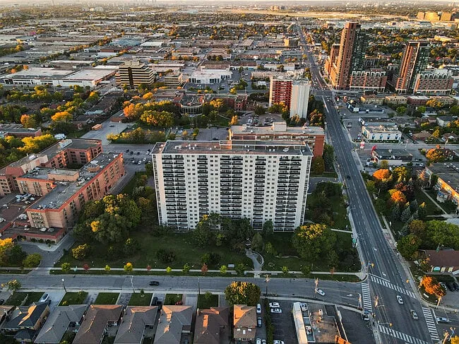 3000 Dufferin St — Photo 27
