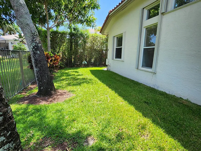19578 Havensway Ct — Photo 13