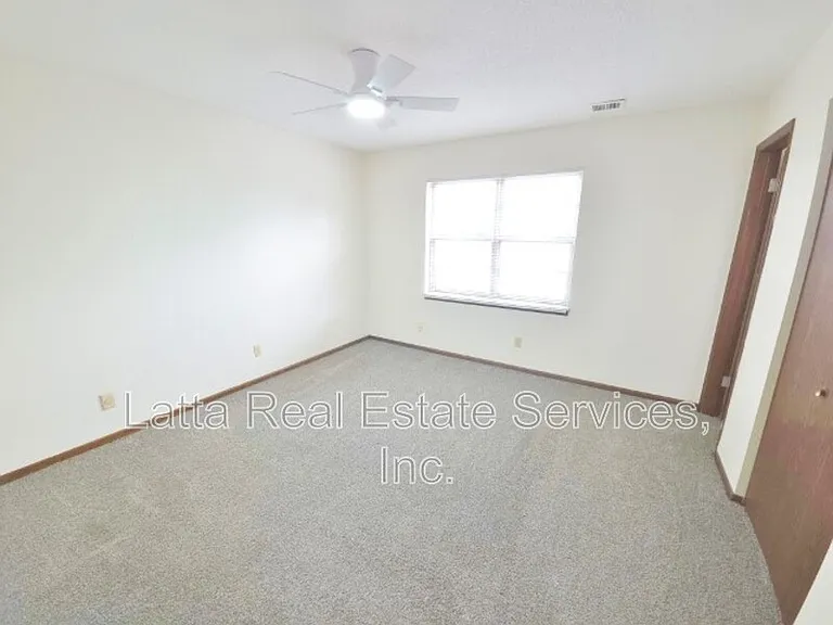 12502 E 40th St S #C — Photo 5