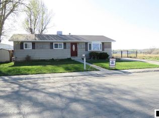 695 N 10th St, Lander, WY 82520