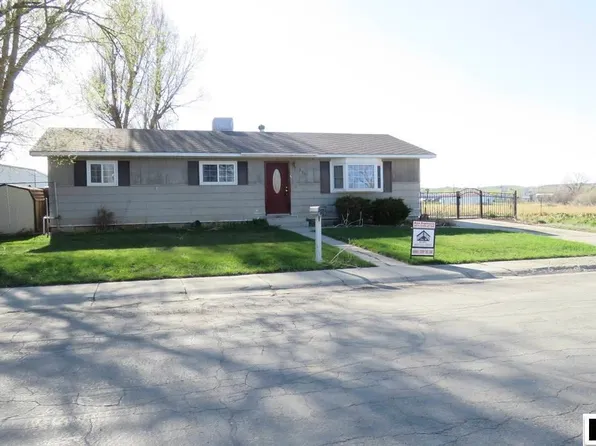 695 N 10th St, Lander, WY 82520