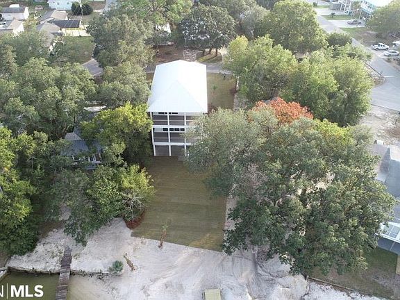 5th image of 29232 Bayshore Dr N