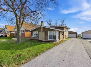16743 Butterfield Dr, Country Club Hills, IL 60478