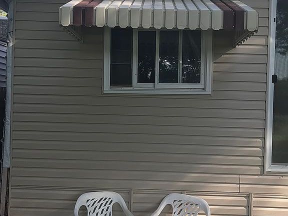 4th image of 2900 47th Ave