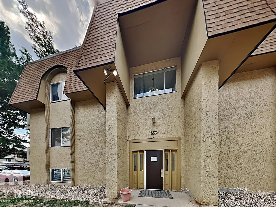 7375 E Quincy Ave #105