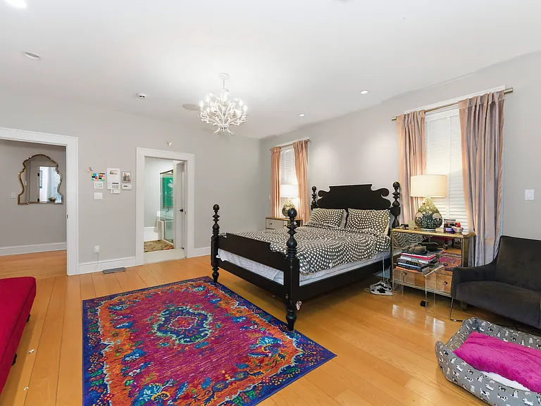 4000 Windsor Dr — Photo 36