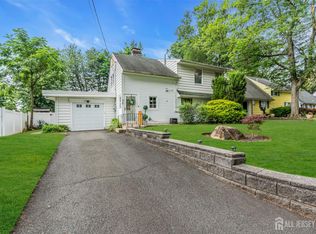 90 Ridge Rd, Colonia, NJ 07067