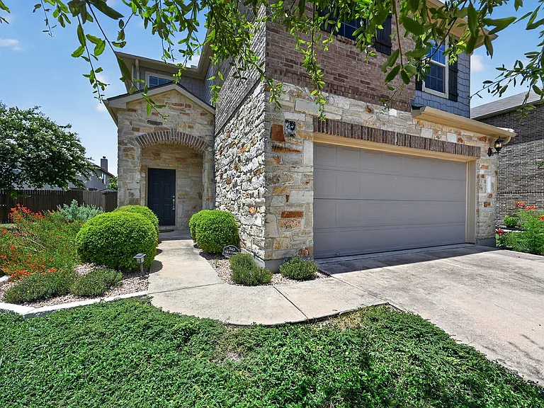 16208 McAloon Way — Photo 2