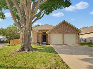 4816 N Cascades St, Fort Worth, TX 76137