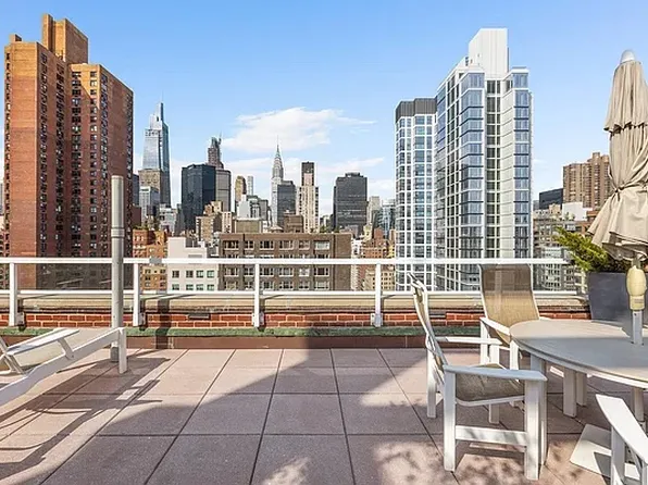 165 East 32nd Street image 7 of 9