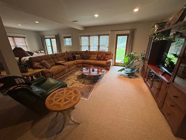 166 Gillespie Spur #A — Photo 2