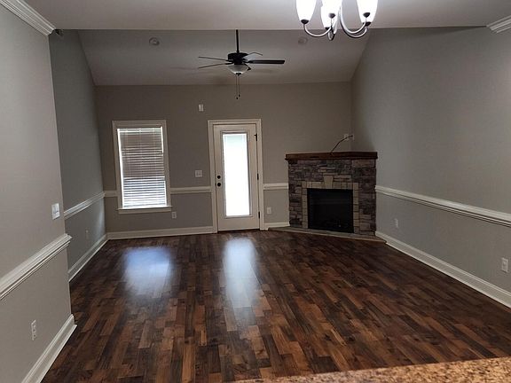 3rd image of 1809 Cambria Dr #A