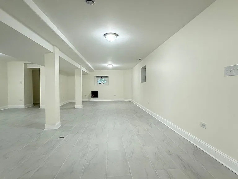 5821 W Gunnison St — Photo 53