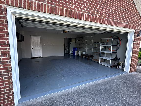3rd image of 1332 Hunters Way Ct