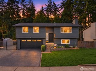4002 SW 333rd St, Federal Way, WA 98023