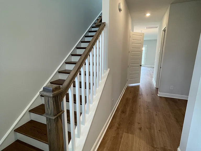 1931 Longhorn Ln — Photo 8
