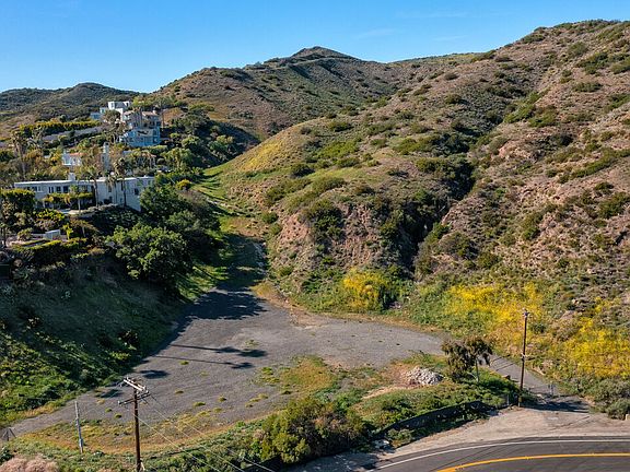 5th image of 6445 Latigo Canyon Rd