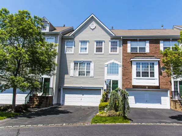 228 Hidden Lake Dr, Morganville, NJ 07751