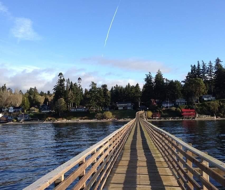 1st image of 9555 NE Shore Dr